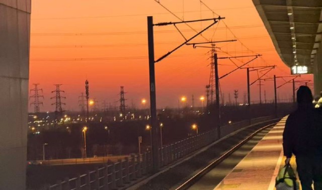 庞瀚辰分享单板滑雪新技能，充实度过2026年首月|_新浪体育_新浪新闻