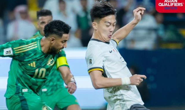 体育比赛直播-【世预赛】蒋光太伤退林良铭染红 沙特1比0中国