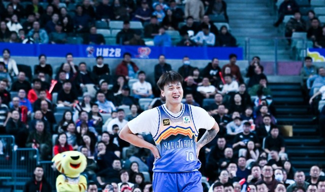 欧冠直播-赵睿：自己曾表明想和新疆一起再拼一下 没有主动申请离队